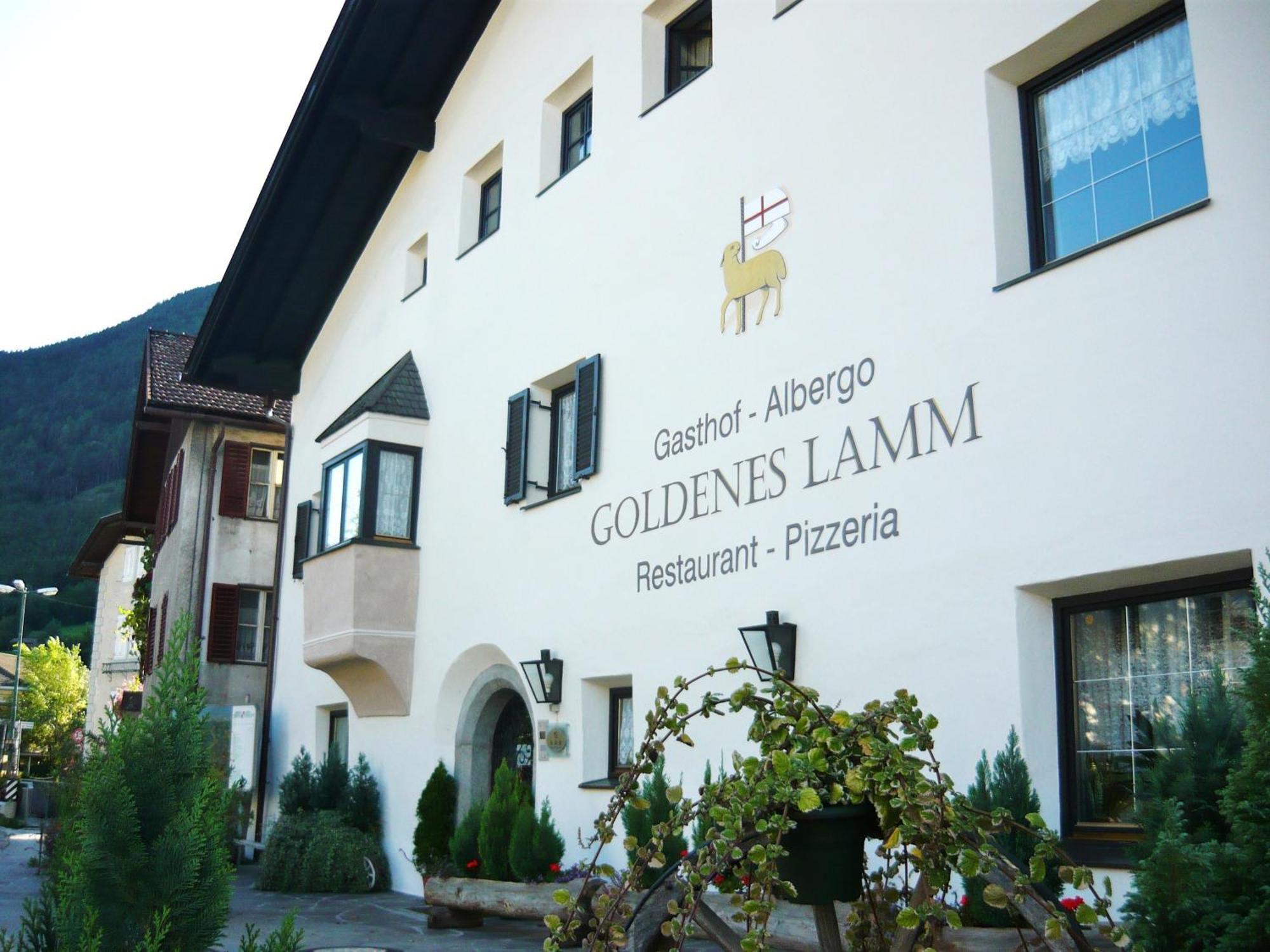 Gasthof Goldenes Lamm Vahrn Exterior foto