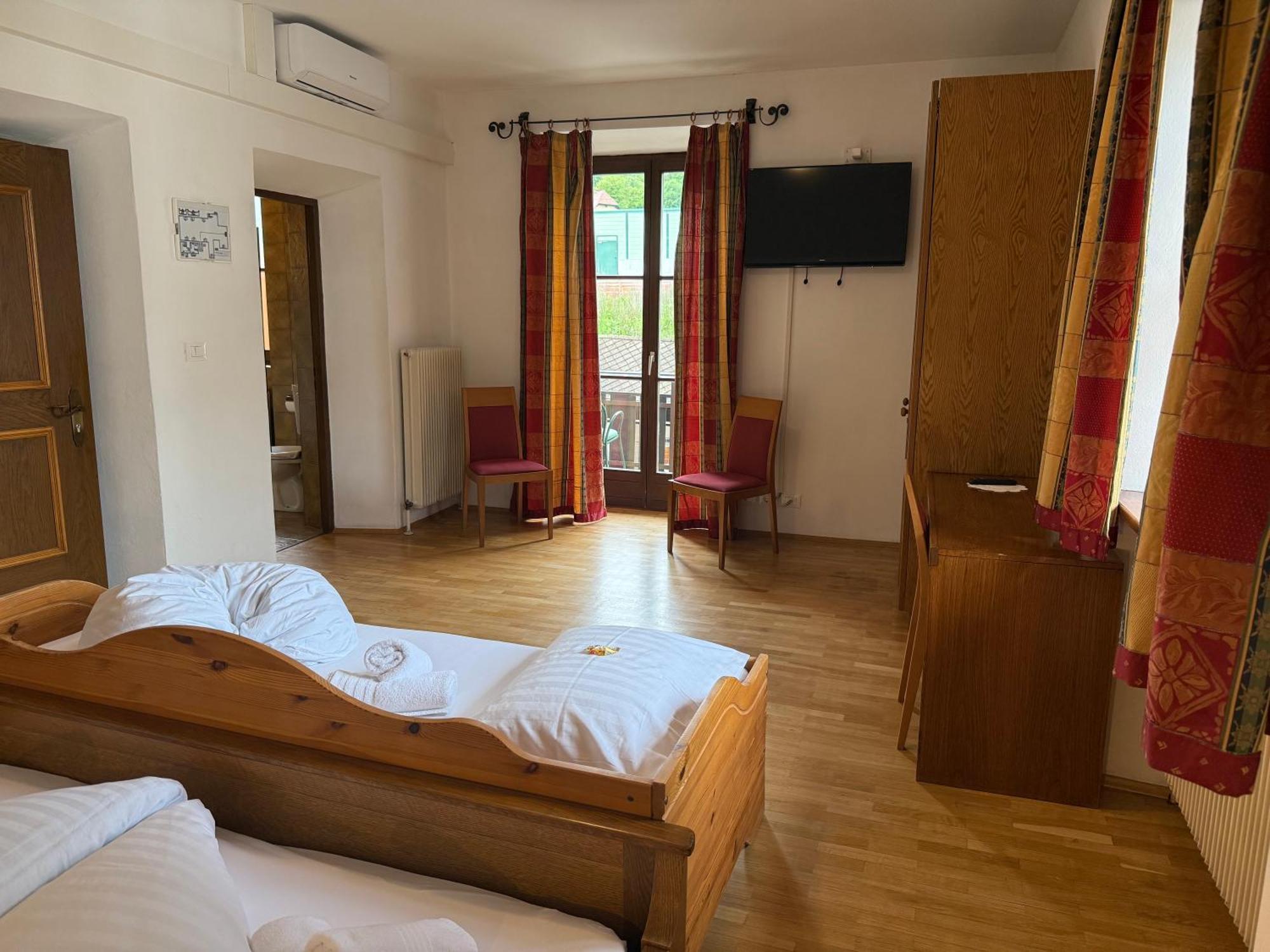 Gasthof Goldenes Lamm Vahrn Habitación foto